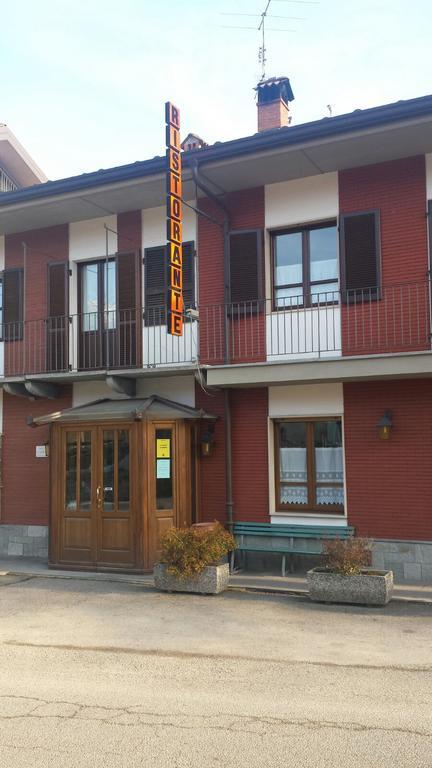 Готель Ristorante Buasca Cuorgne Екстер'єр фото
