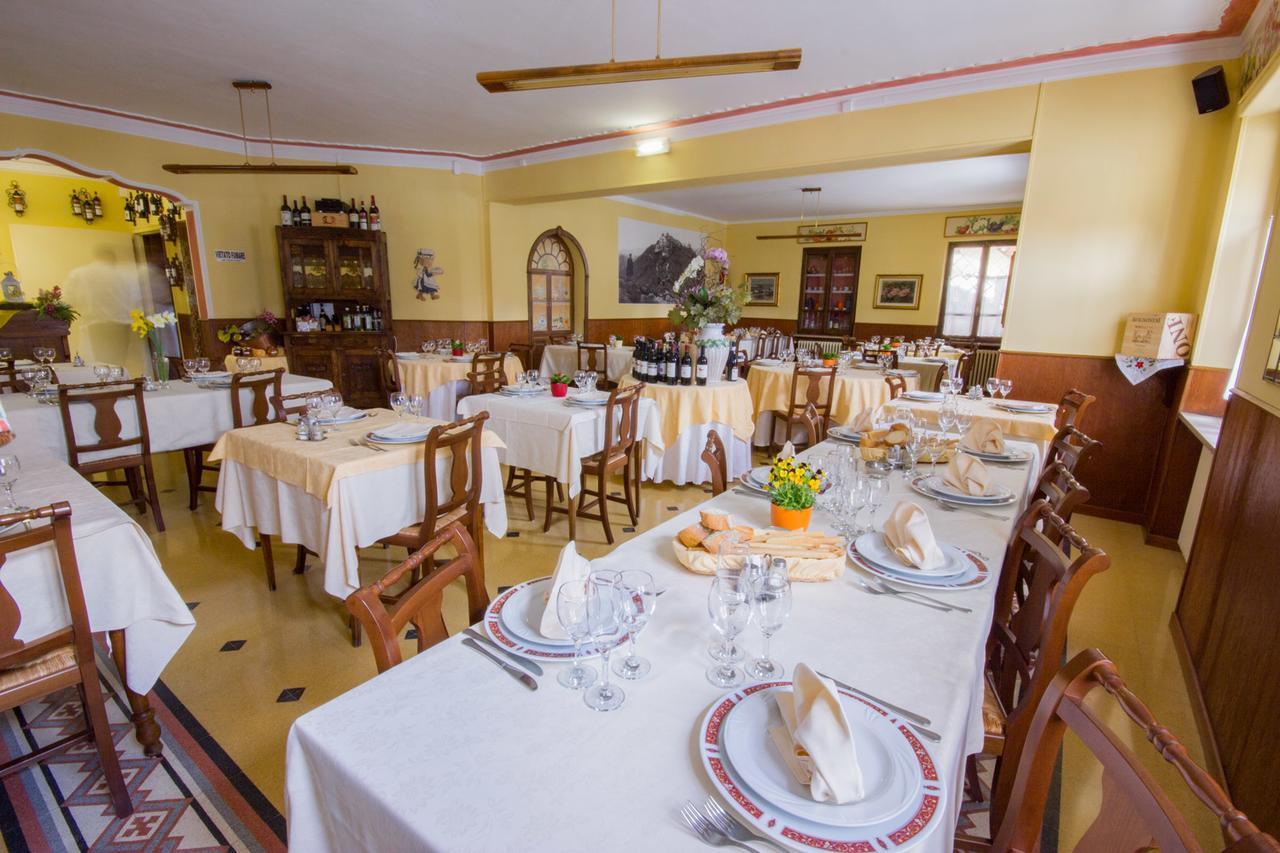 Готель Ristorante Buasca Cuorgne Екстер'єр фото